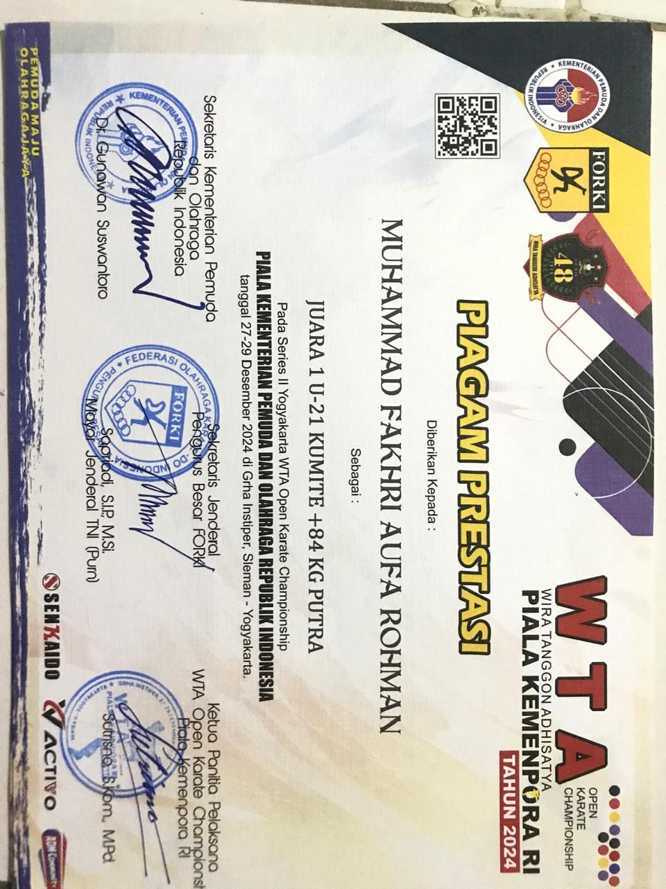 Piagam prestasi